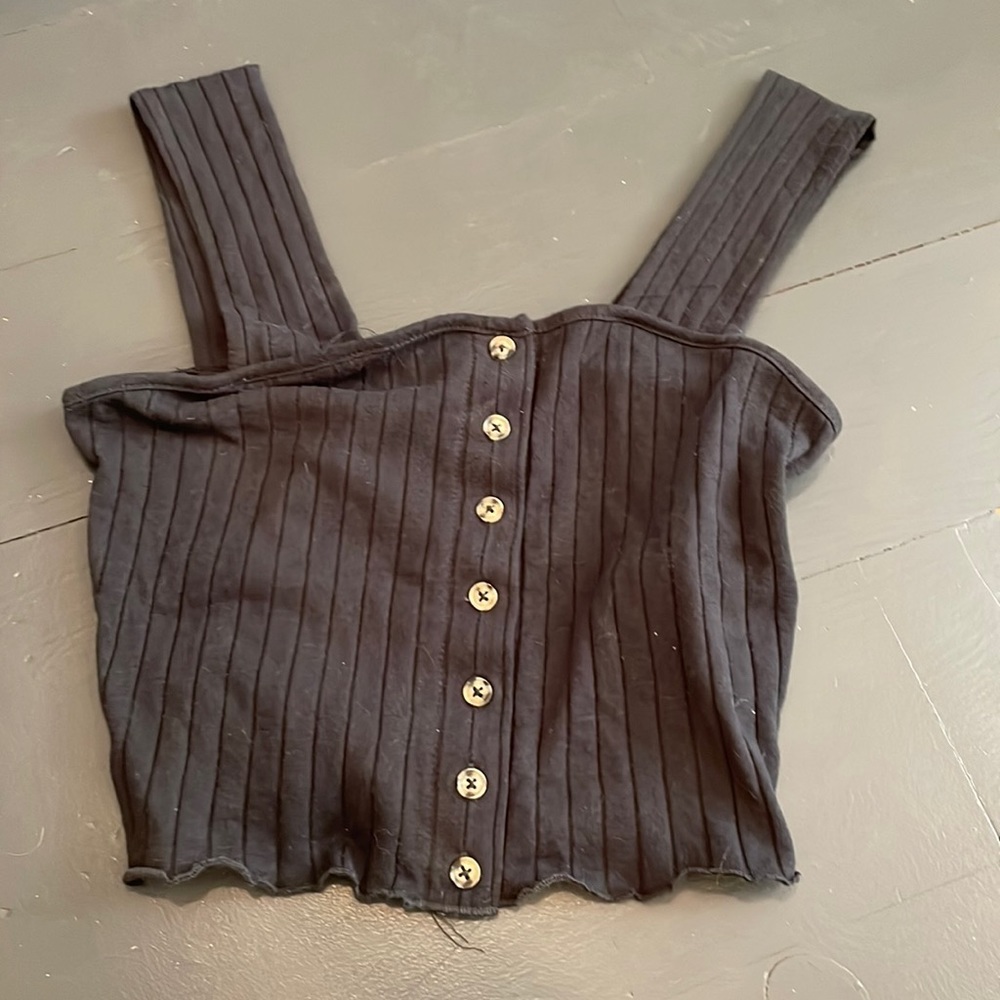 BLACK BUTTON UP CROP TOP